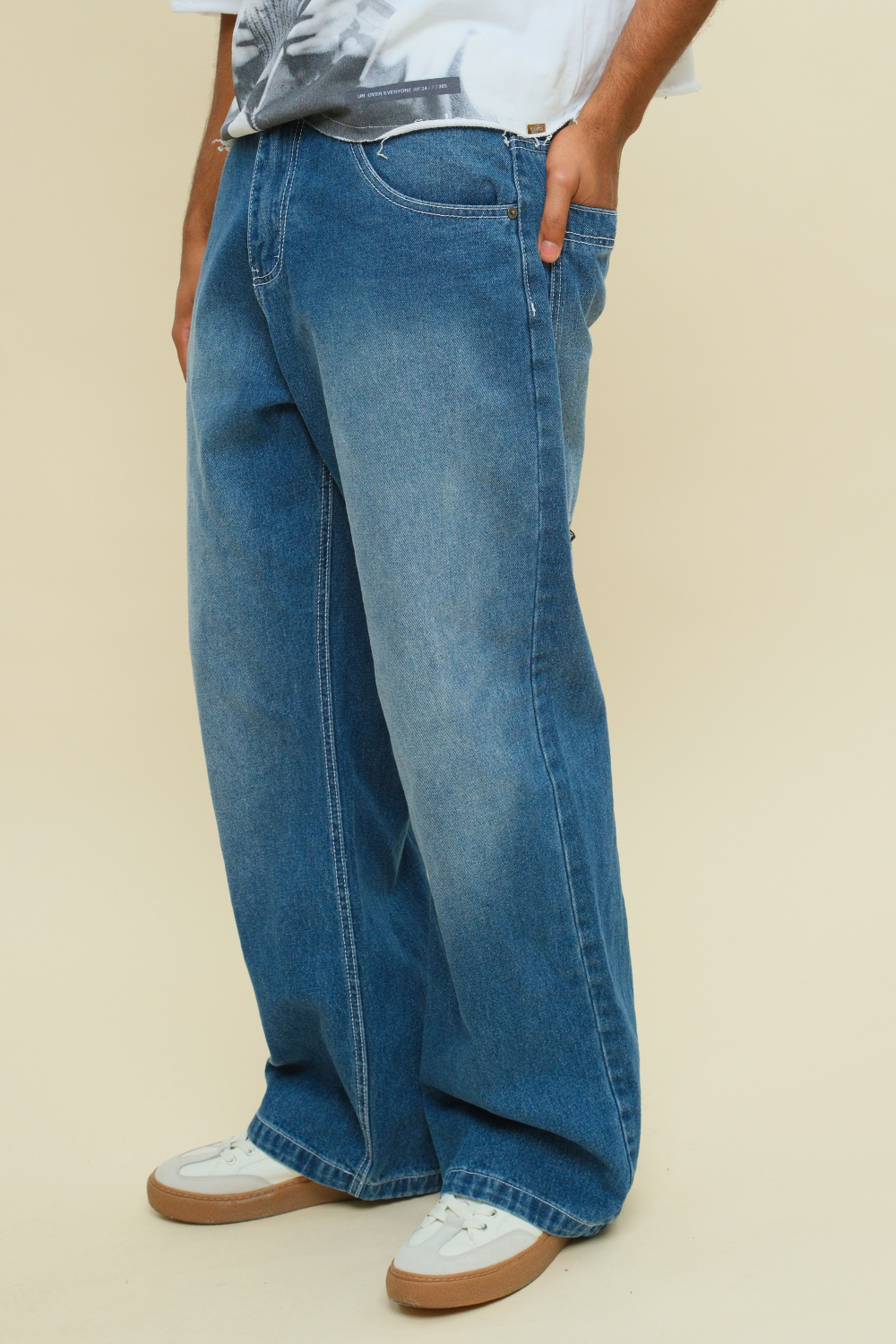 Ultra Baggy Y2K Wide-Leg Denim Jeans