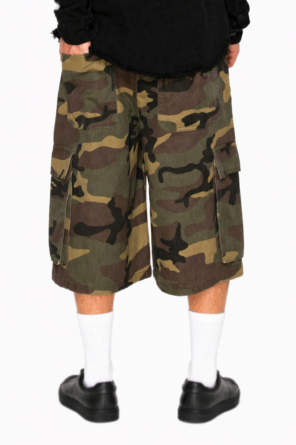Baggy Fit Cargo Camo Shorts