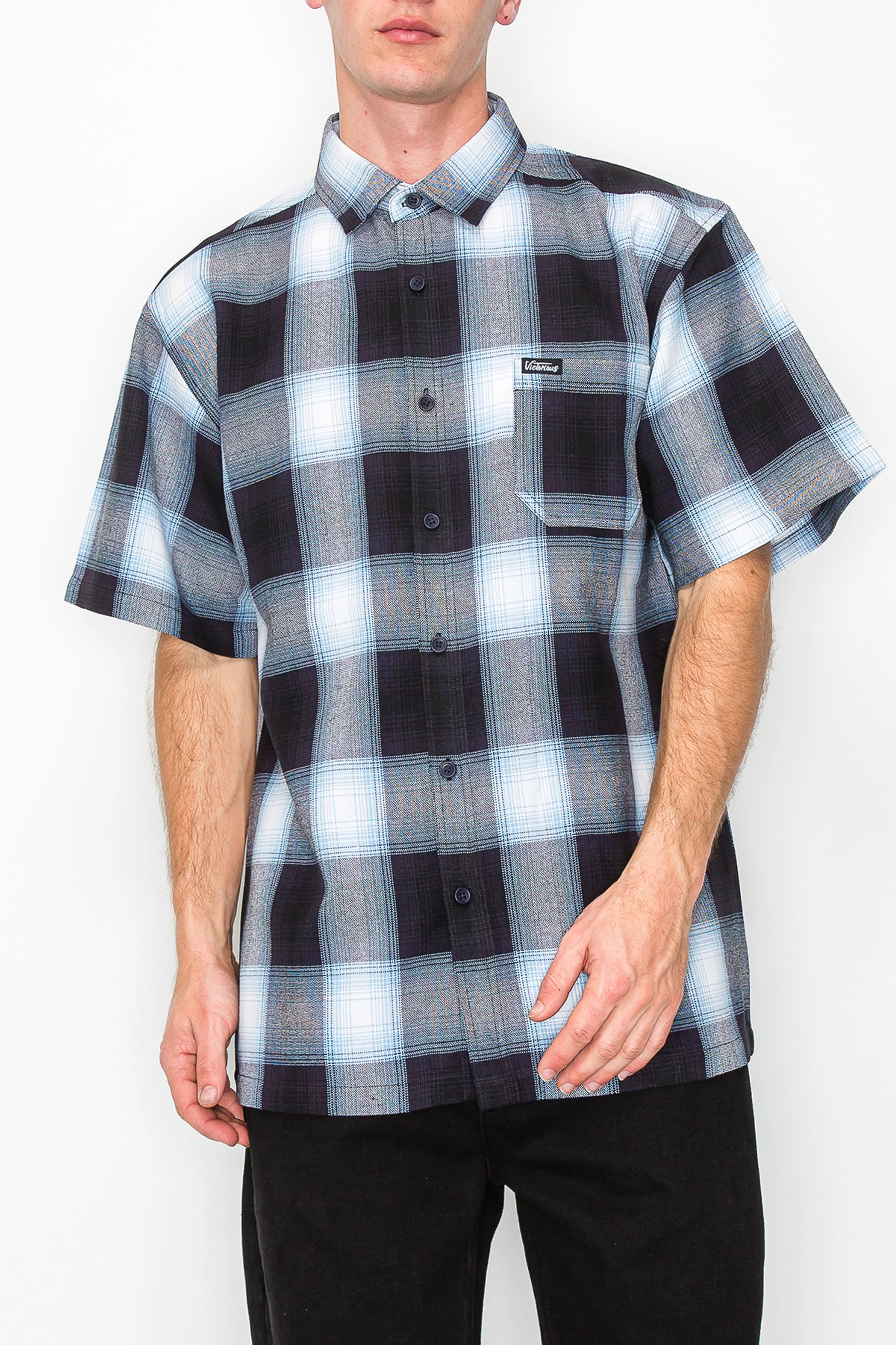 Men's Essential Plaid Short Sleeve Button Up Shirt